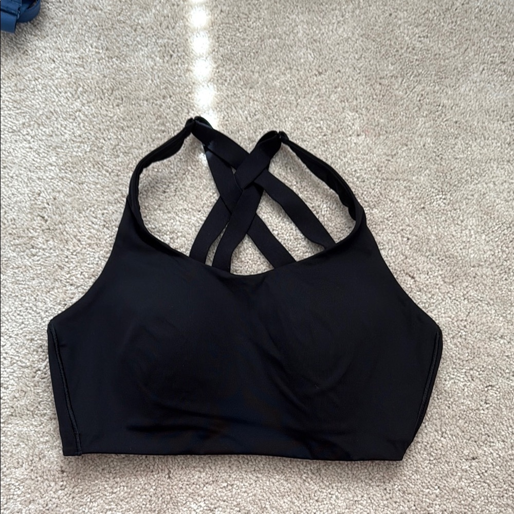 Lululemon Black Cross-Back Sports Bra High Support